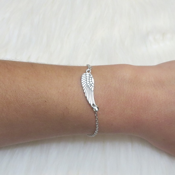 🦋Brand NEW! Silver Angel Wing Bracelet - Picture 3 of 4